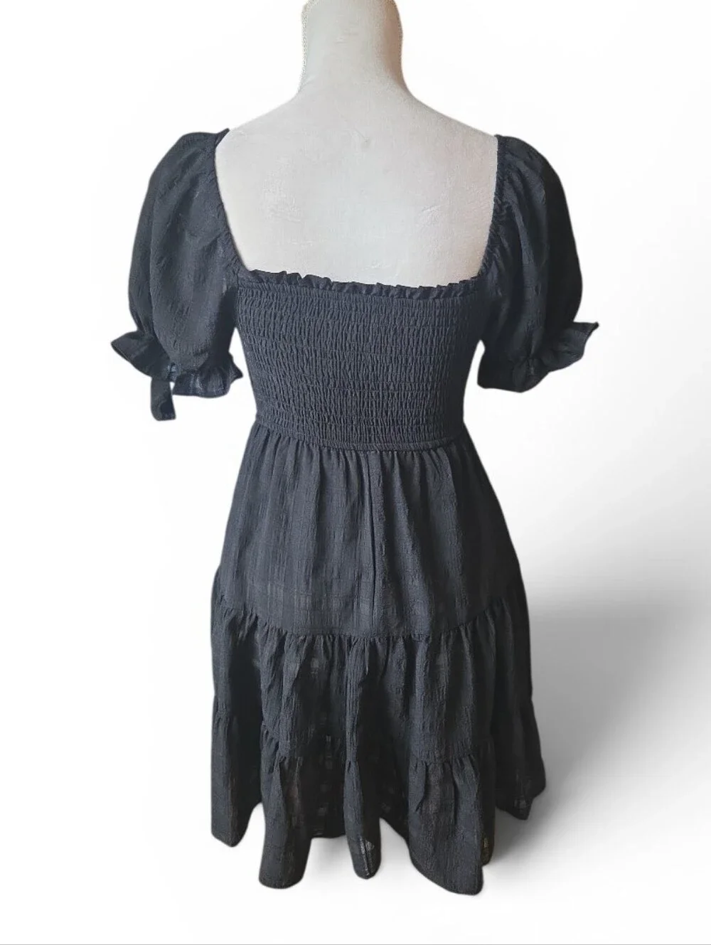 House Of Harlow 1960 Black Smocked Puff-Sleeve Tiered Dress Size Small